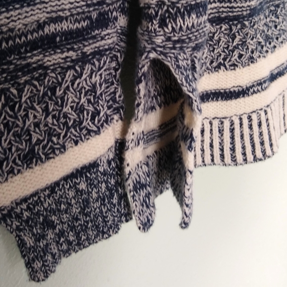 Wrangler Cardigan - Picture 3 of 5